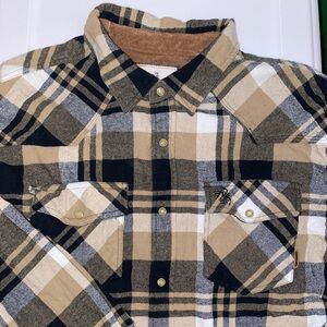 LEGENDARY WHITETAILS Tan Black e Flannel Plaid Shirt Pearl Snap SIZE XL B18-24